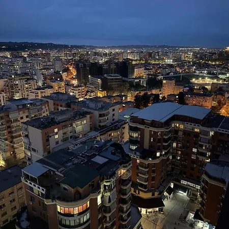 Skyline 18 View Apartment, Balcony & Parking 公寓 *