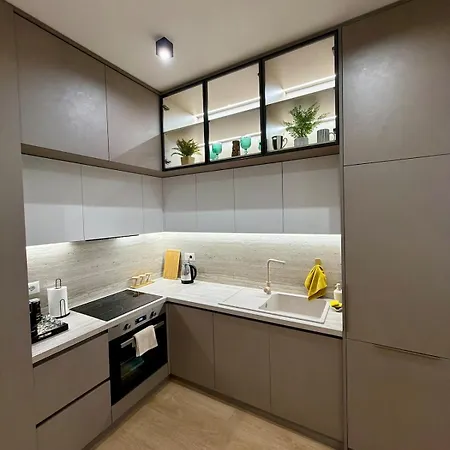 公寓 Skyline 18 View Apartment, Balcony & Parking *