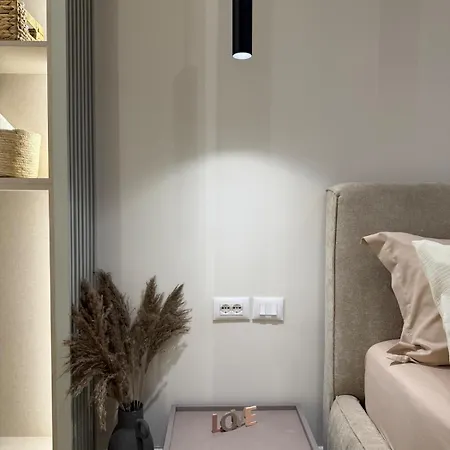 아파트 Skyline 18 View Apartment, Balcony & Parking 티라나