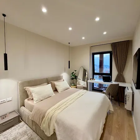 아파트 Skyline 18 View Apartment, Balcony & Parking 티라나